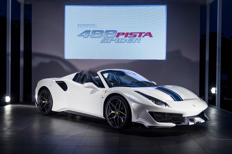 Ferrari 488 Pista Spider Is A Beautiful Mean Machine Autoindica Com