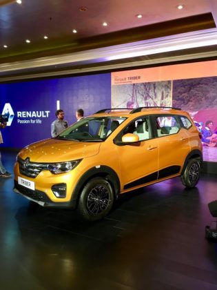Renault-Triber-AutoIndica