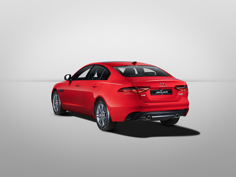 New-Jaguar-XE-BS6-AutoIndica