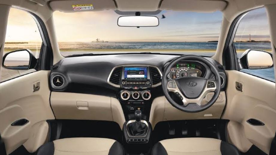 Hyundai Santro Interiors AutoIndica